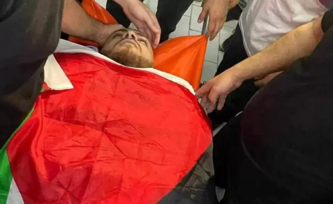 انطلاق موكب تشييع الشهيد "جراد"