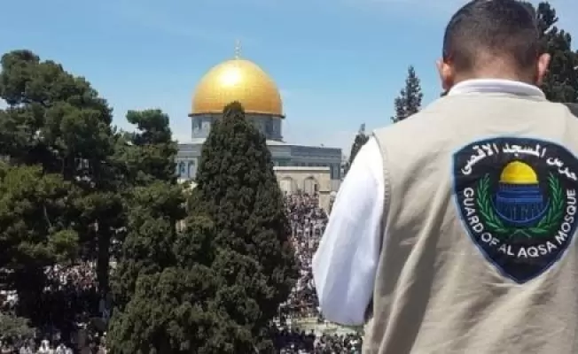 أحد حراس المسجد الأقصى