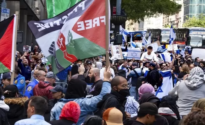 المؤيدون للفلسطينيين في ساحات نيويورك!