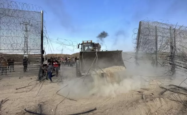 إختراق الجدار الإسمنتي والعبور الى فلسطين المحتلة عام 48