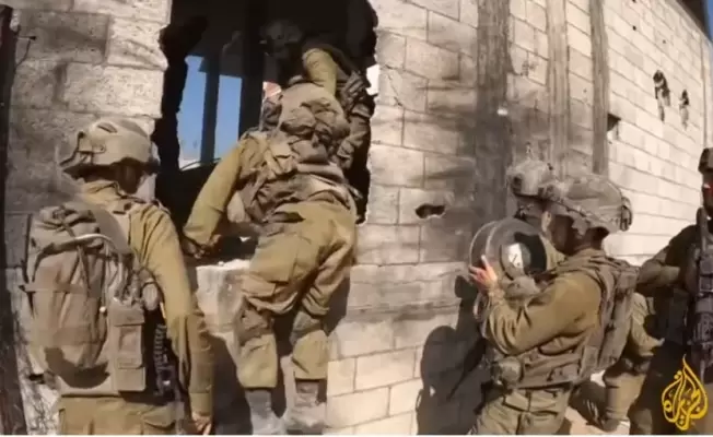 تفخيخ جنود الاحتلال للمنازل بغزة  