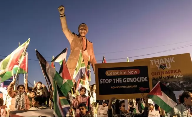 فلسطينيون في رام الله