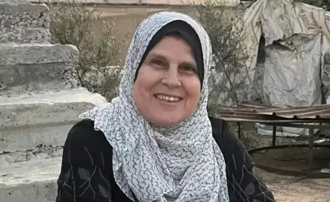 الجدة هالة