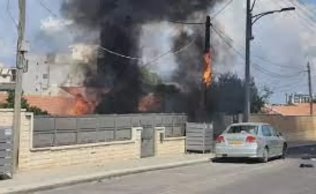 الدمار والحرائق في مغتصبة سديروت
