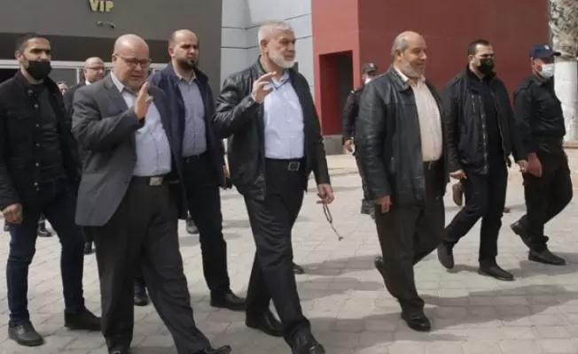 ممثلون عن "فتح" و"حماس"