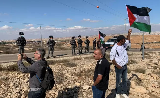 الفلسطينيون في مواجهة قطعان المستوطنين