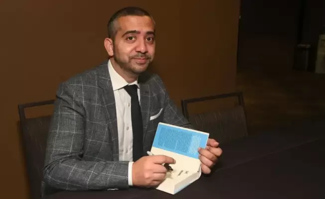 مذيع أمريكي