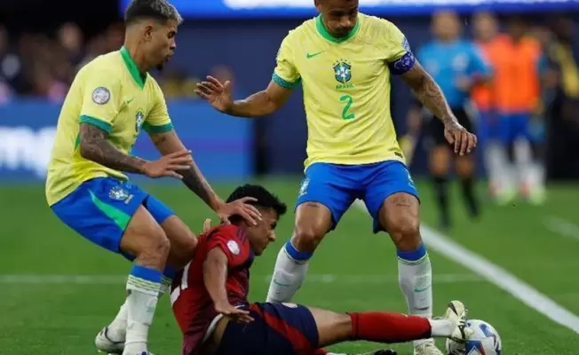 بداية مخيبة للبرازيل