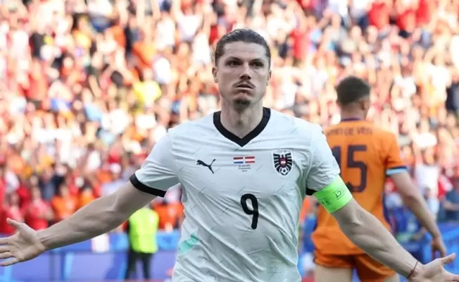 النمسا تصعق هولندا