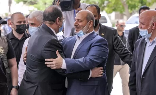 خليل الحية وعباس كامل.. حوار في الدوحة