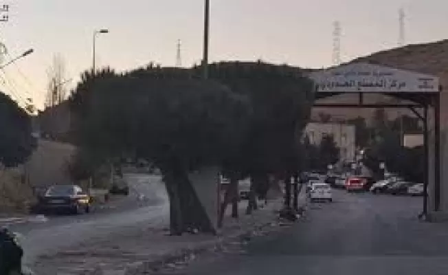 قطرع الطريق الدولية بين لبنان وسوريا بغارة صهيونية