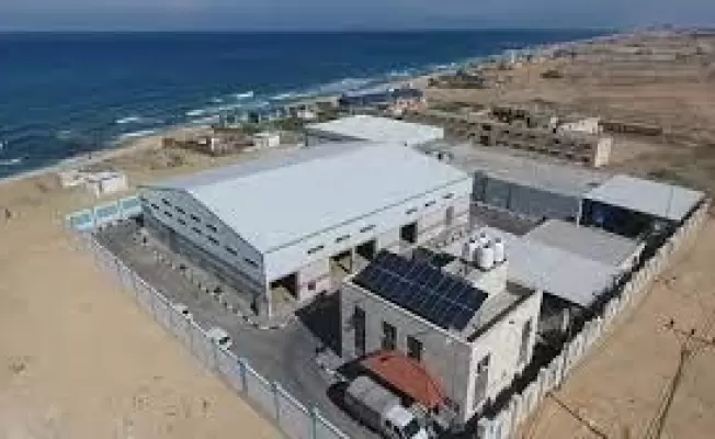 محطة تحلية مياه في غزة قبل تدميرها من قبل جيش الاختلال