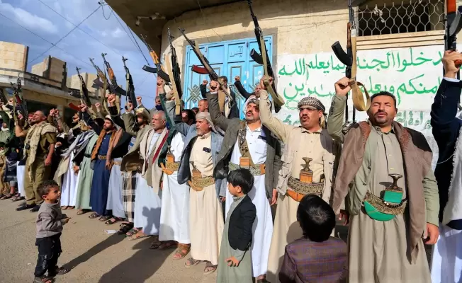 صنعاء تنفذ تهديداتها وتبدأ بالسفن الصهيونية