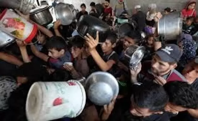 من يعجز عن إدخال المساعدات الى غزة تبقى مواقفه في الهواء.. هراء!..