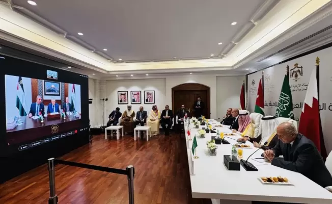 سلطات الاحتلال منعتهم من الوصل الى رام الله.. وزراء عرب القوا عباس عبر الفيديو كونفرنس