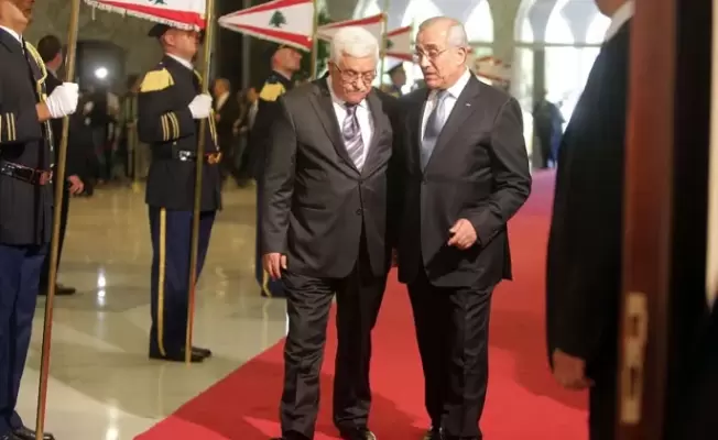 كل شي بيهون عند عباس .. من أجل السجادة الحمرا
