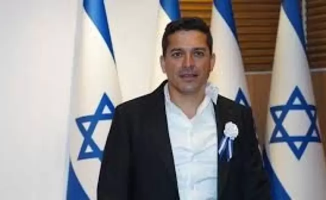 الوزير مجرم الحرب