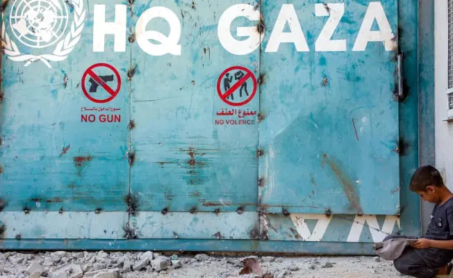 ما تبقى من مركز ل"الأونروا" في غزة