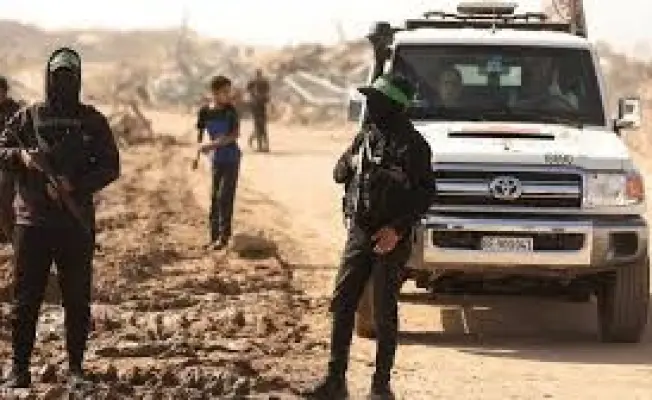 غزة.. بين لونين أحمر وأخضر