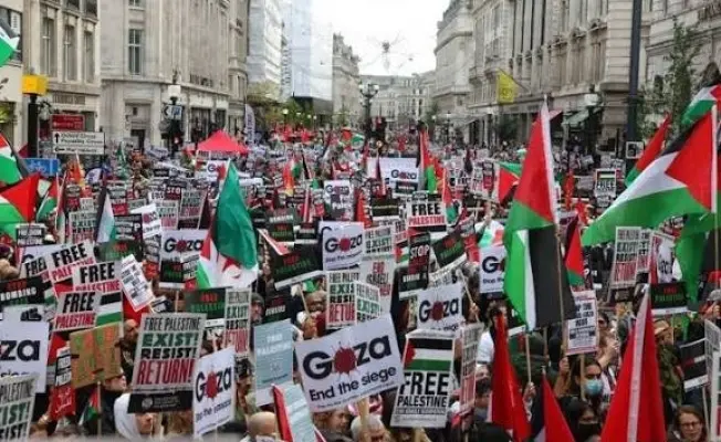 طلاب جامعة هارفارد في اظاهرة مؤيدة لفلسطين