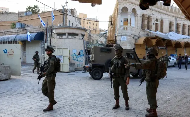 جنود الاحتلال بالخليل