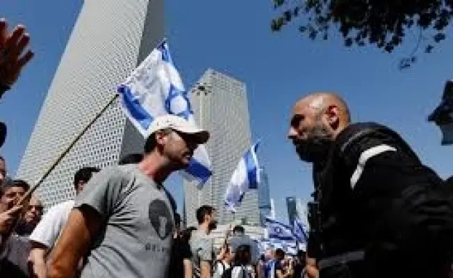 الأزمات تأكل الكيان بعد "الطوفان"