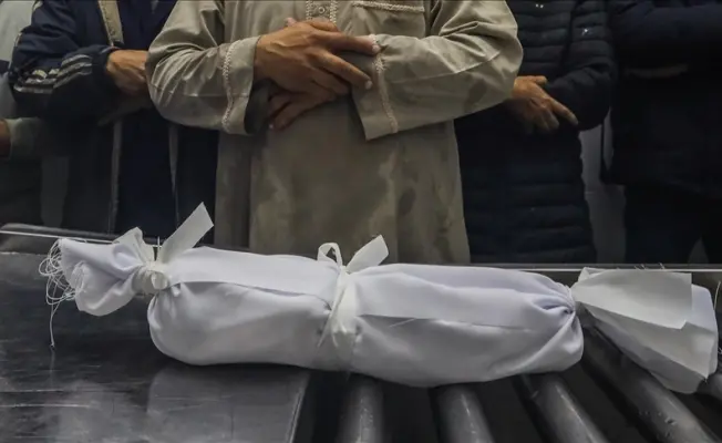 الرضيع الشهيد بعمر الشهر