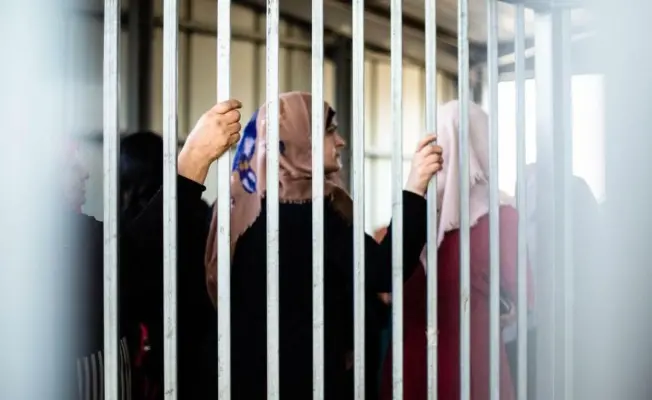 اعتقال الفلسطينيات