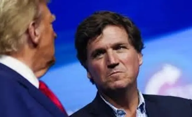 ترامب وكارلسون