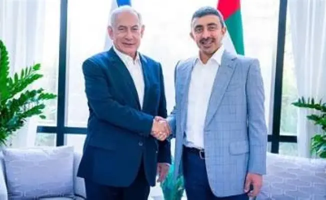 لن يبقى للنتن سوى هذا الشويخ الاماراتي!..