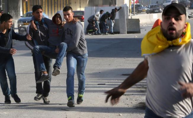 إصابة فلسطيني أثناء المواجهات مع العدو