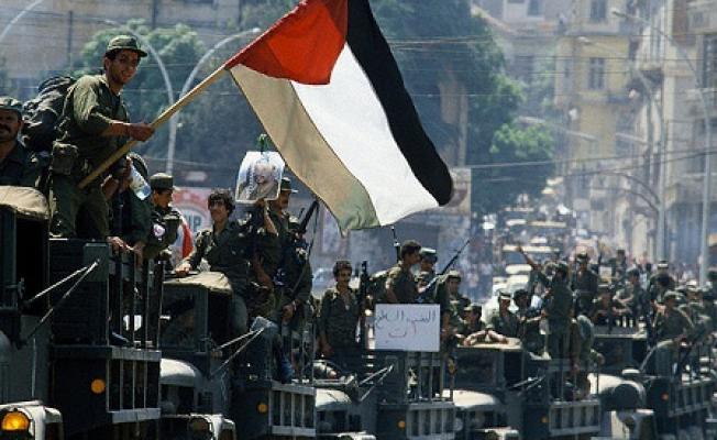 مغادرة المقاتلين من لبنان 