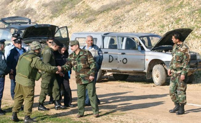 السلطة تسلم مستوطنين تسللوا إلى قبر يوسف