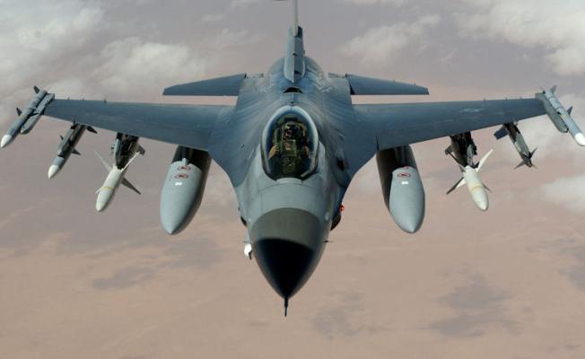 طائرات F-16 