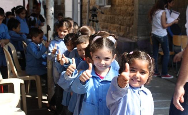 طلاب فلسطينيون في مدارس الأونروا