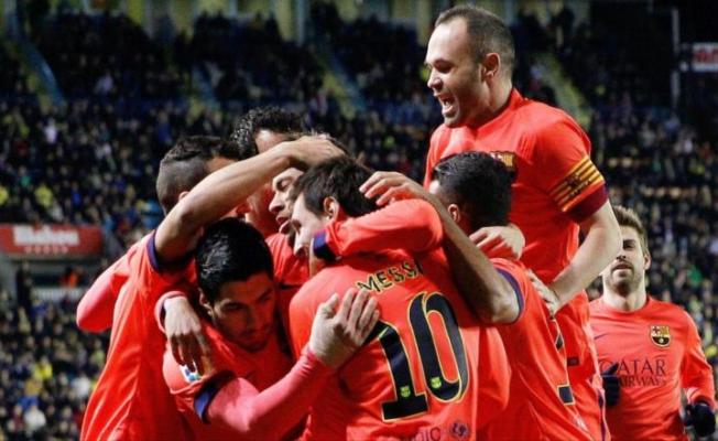 من مباراة برشلونة  و فياريال 