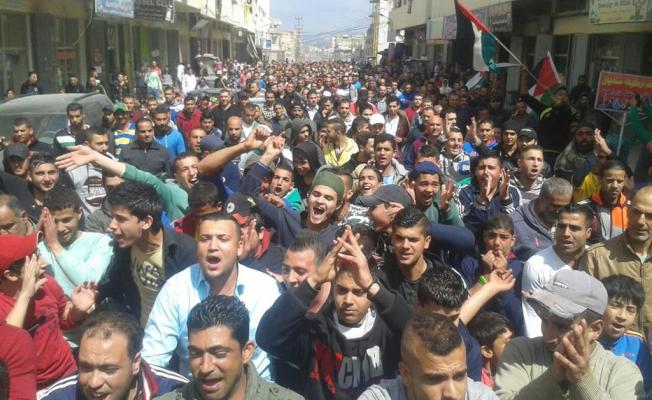 مسيرة احتجاجية في "البارد"