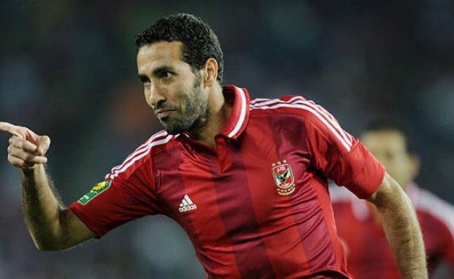  نجم الأهلي ومنتخب مصر السابق، محمد أبو تريكة