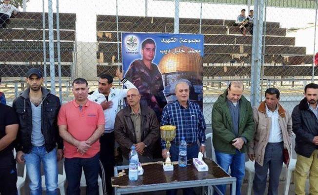 لقطة تجمع الفريقين
