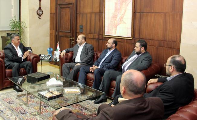 لقاء بين إبراهيم وأبو مرزوق في بيروت