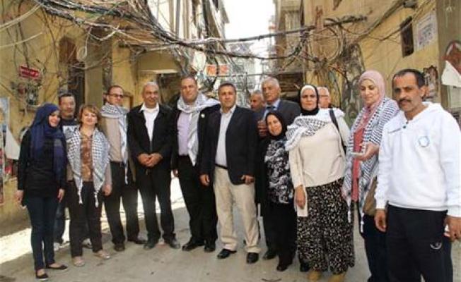 الوفد الفتحاوي في مخيّم برج البراجنة 