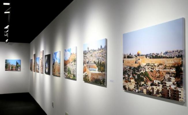 معرض لوحات لمقدسية