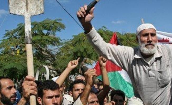 عمال فلسطينيون