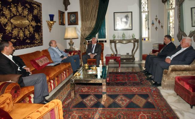 خلال الزيارة
