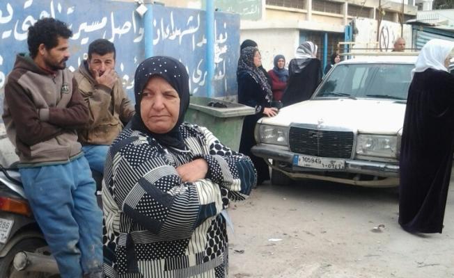 أهالي الرشيدية يتواجدون في ساحة الأعاشة