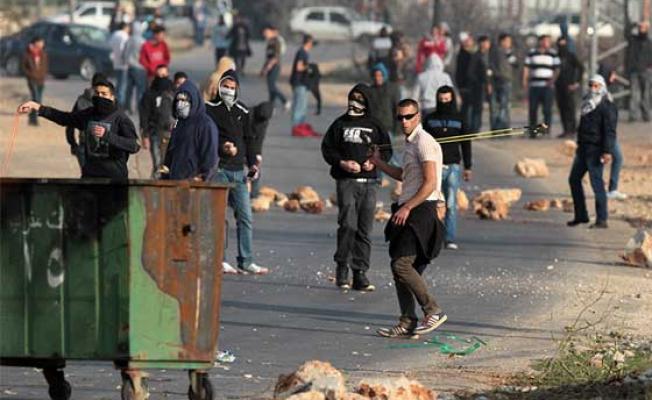 مواجهات بين شبان فلسطينيين وقوات الاحتلال