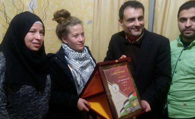 "الجهاد" تكرم الفلسطينية عهد التميمي في بيروت