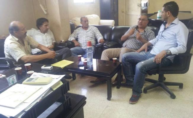 خلال زيارة اللجنة الشعبية مركز خدمات الأونروا