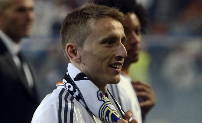 لاعب الوسط الكرواتي الدولي لوكا مودريتش