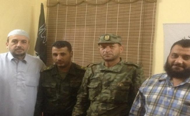 وفد من رام الله مع إمام مصلى المقدسي في عين الحلوة